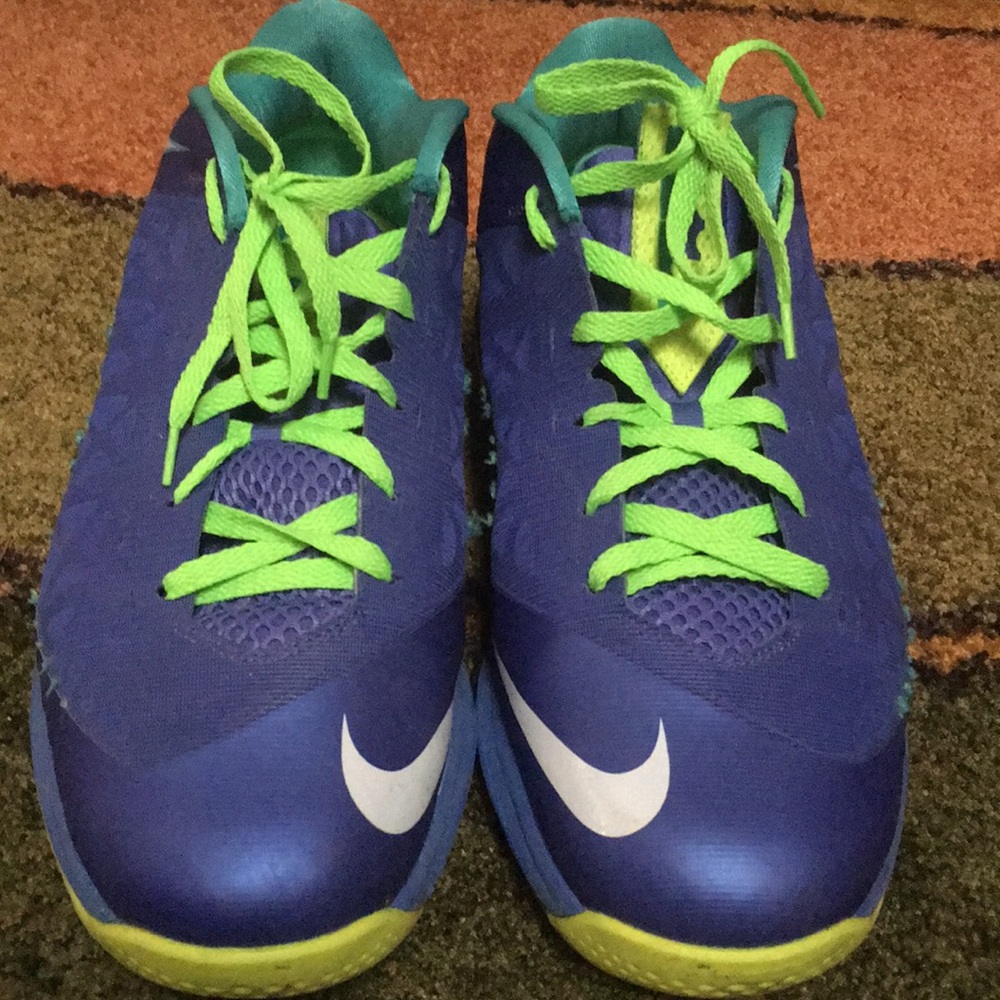 Nike LeBron 11